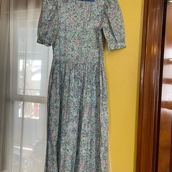 Laura Ashley Dresses & Skirts - SOLD-Vintage 80s Laura Ashley Cotton Floral Dress